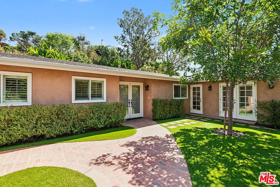5 bed, 4.5 bath, 3717 sqft, $19,000 — Photo 3