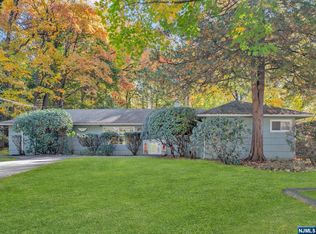 91 Macarthur Ave, Closter, NJ 07624