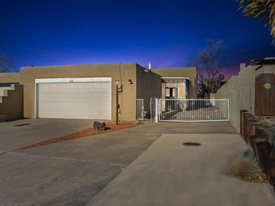 676 Lakeview Cir SE, Rio Rancho, NM, 87124