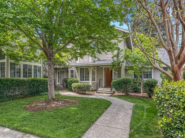 89 Valley Club Circle, Napa, CA 94558