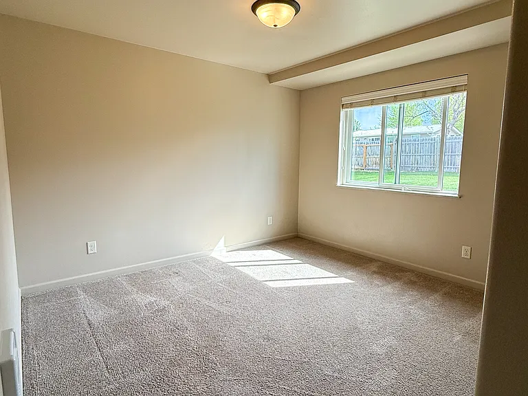 1104 Ballpark — Photo 21