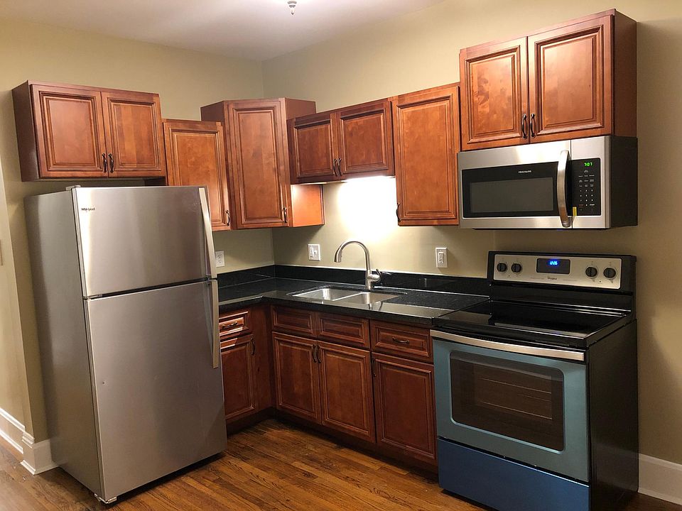1st image of 918 Dana Ave APT 3