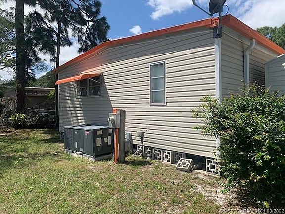 4th image of 6350 S Guava Ln