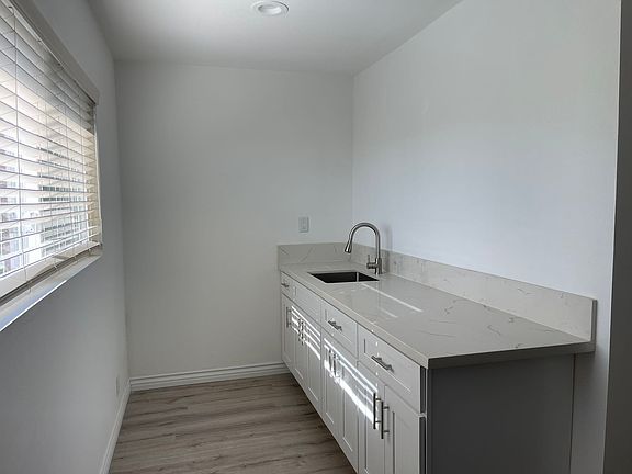 2nd image of 683 Pacific Ct #7