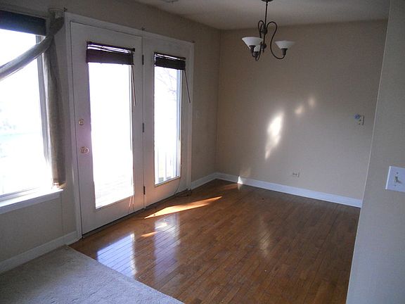 3rd image of 220 Brett Cir Unit C