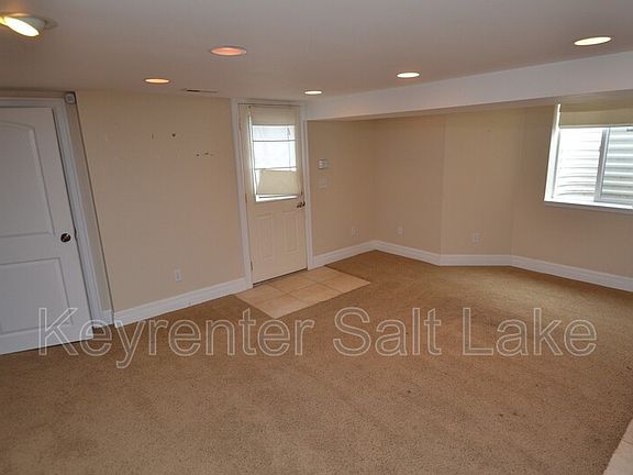 2nd image of 3008 S Kenwood St