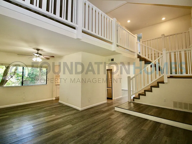 404 San Marin Dr — Photo 41