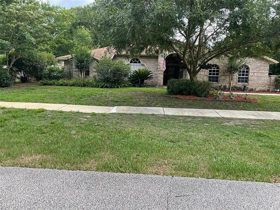 1st image of 410 W Holly Dr
