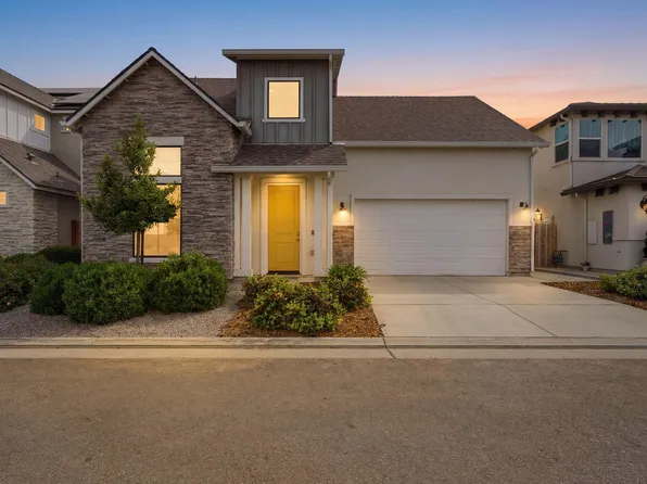 4432 S University Street, Visalia, CA 93277