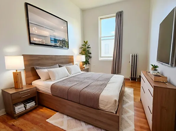 32-52 45th Street image 4 of 7