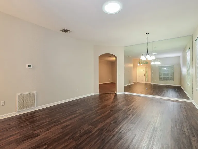 1605 Golfside Village Ct — Photo 7