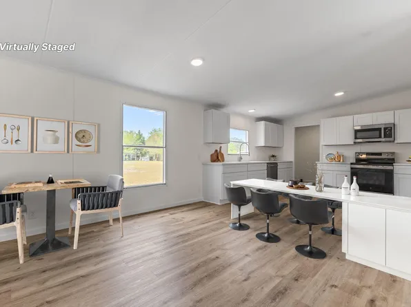 907 Sara Ln, Fayetteville, NC 28312