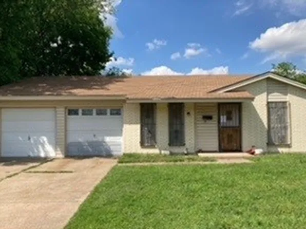 5513 Alter Dr, Fort Worth, TX 76119