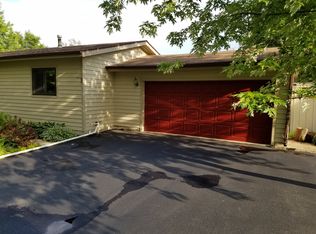 23490 N East Rd, Lake Zurich, IL 60047