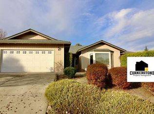 3241 Burton Dr, Medford, OR 97504
