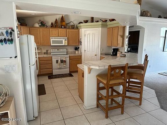5th image of 2304 Warbler Ln