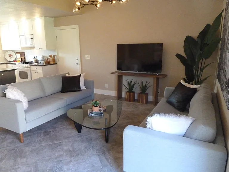 6802 La Salle Dr — Photo 12