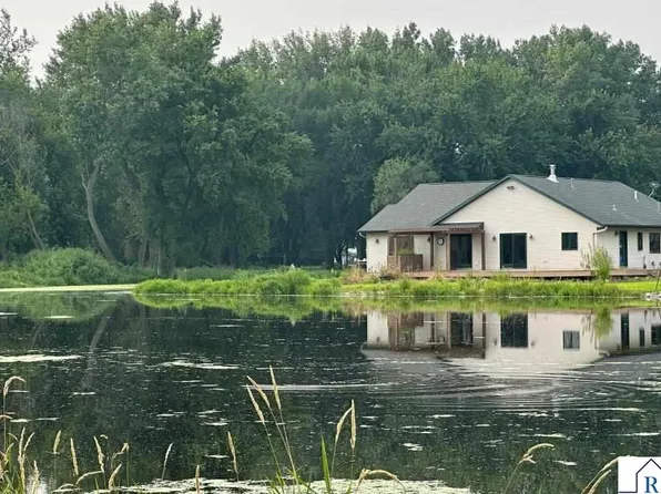 921 Lillian St, Waterville, MN 56096