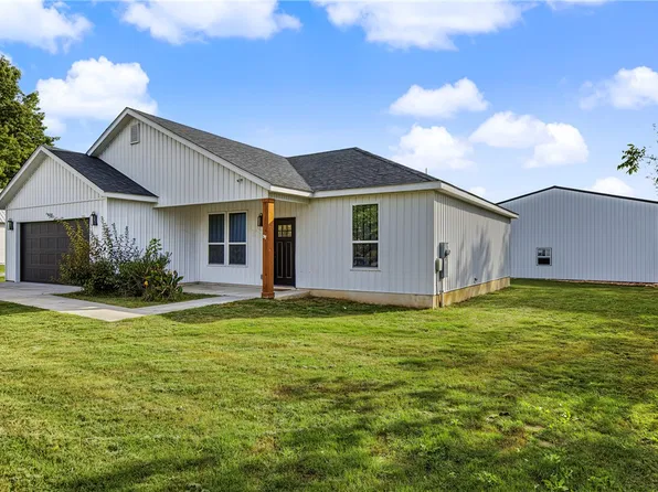554 S West Ave, Lincoln, AR 72744