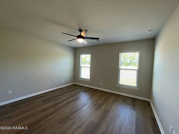 4th image of 221 Segovia Way