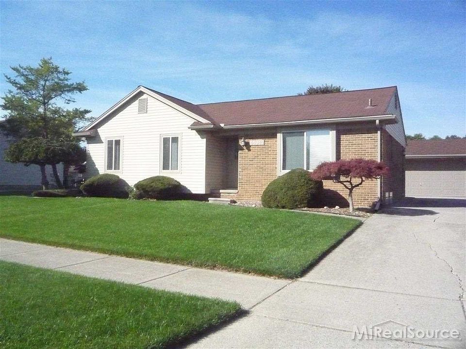 1st image of 46943 McKenna Dr