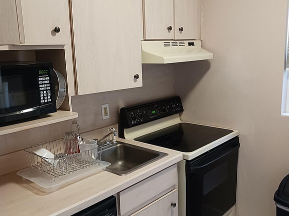 2nd image of 1510 Ocean Shore Blvd APT 313