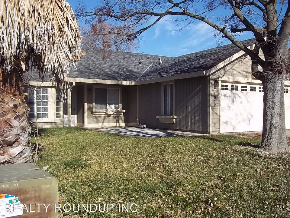 1st image of 1017 Moreno Way