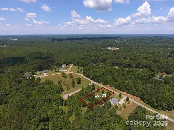 38 Briaridge Ln, Wadesboro, NC 28170