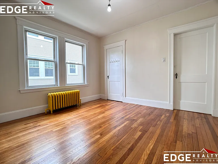 41 Hobart St — Photo 12