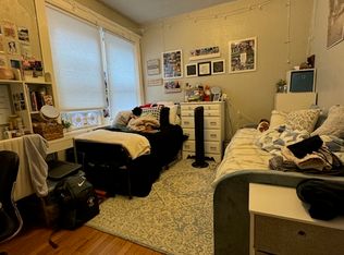 465 Park Dr APT 21, Boston, MA 02215