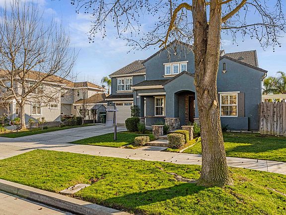 3rd image of 1434 Augusta Pointe Dr