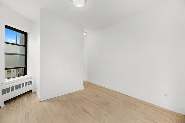 Rented by REAL New York | media 12