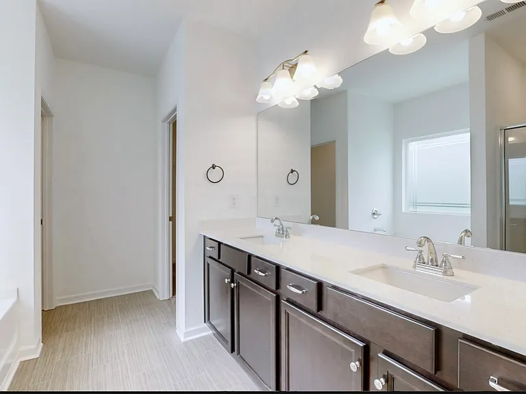 509 Tines Dr — Photo 3
