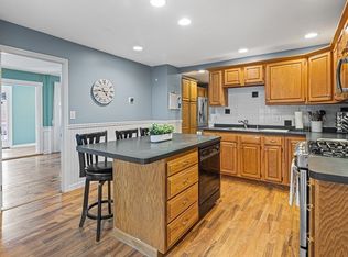 57 Columbia Rd, Lowell, MA 01854