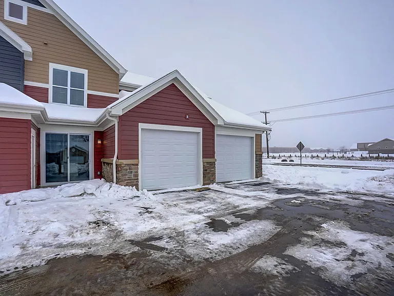 1270 Stonewood Xing — Photo 15