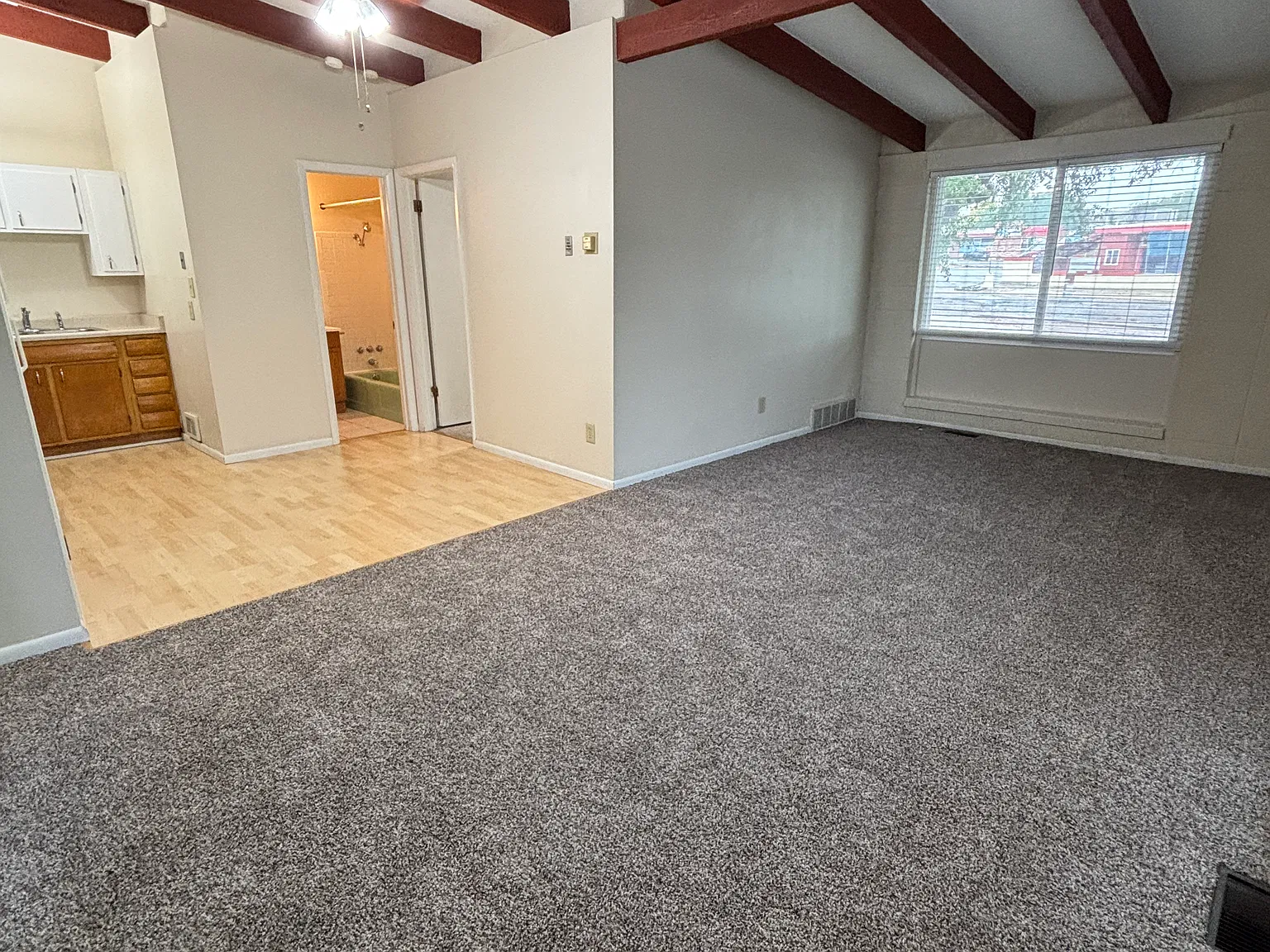 1 bed, 650 sqft, $1,295 — Photo 3