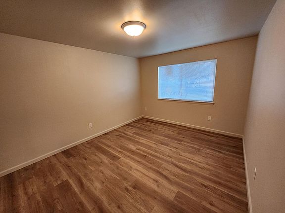 4th image of 805 Sharmon Palms Ln APT D