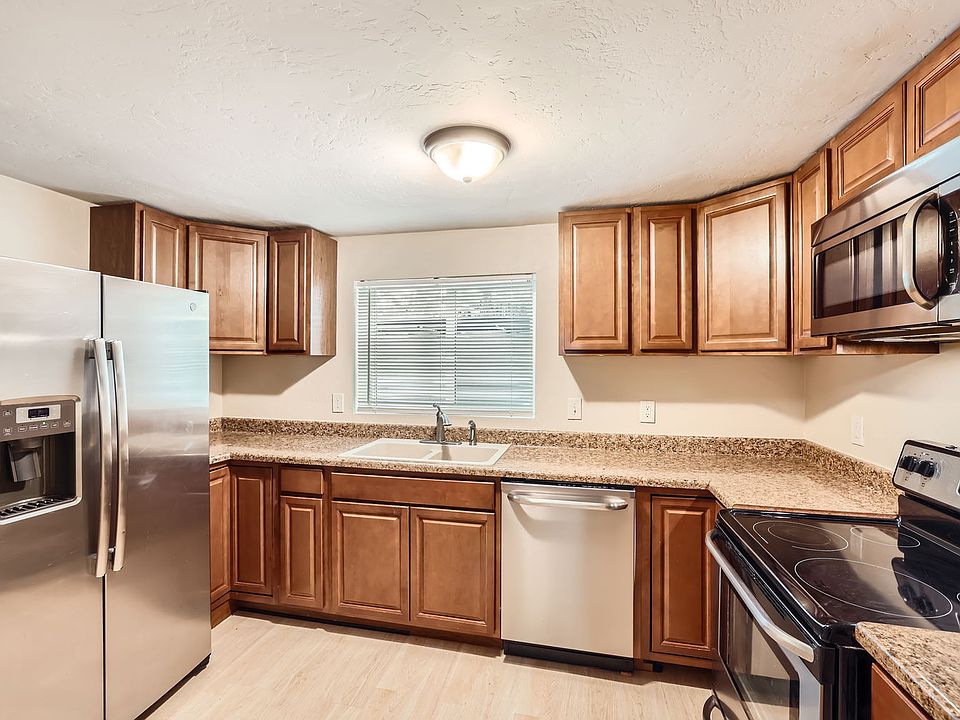 1st image of 1123 Market St APT B