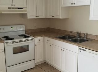 613 SE 8th St, Cape Coral, FL 33990