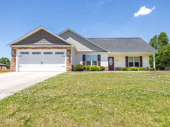105 Pembury Way, Richlands, NC 28574