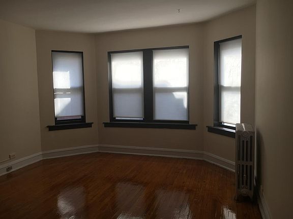 2nd image of 8106 S Ellis Ave APT 1W
