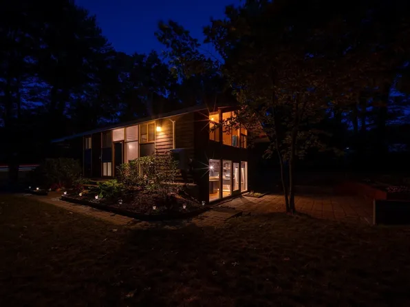 117 Salem Rd, Billerica, MA 01821