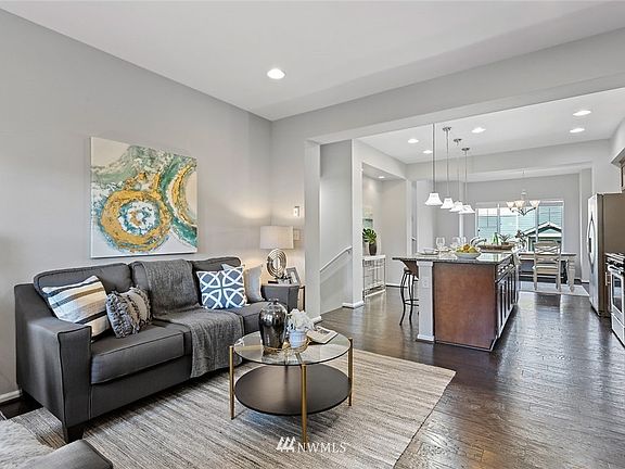 3rd image of 4602 135th Pl SE Unit 3