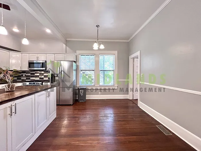 2417 Clark St — Photo 24