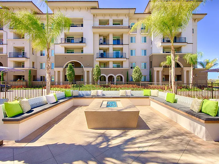Casa Mira View Apartments — Photo 135