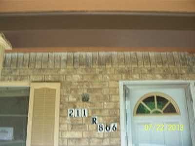3rd image of 211 County Road 806