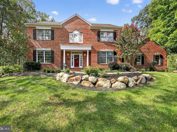 38 Yarmouth Ln, Downingtown, PA 19335