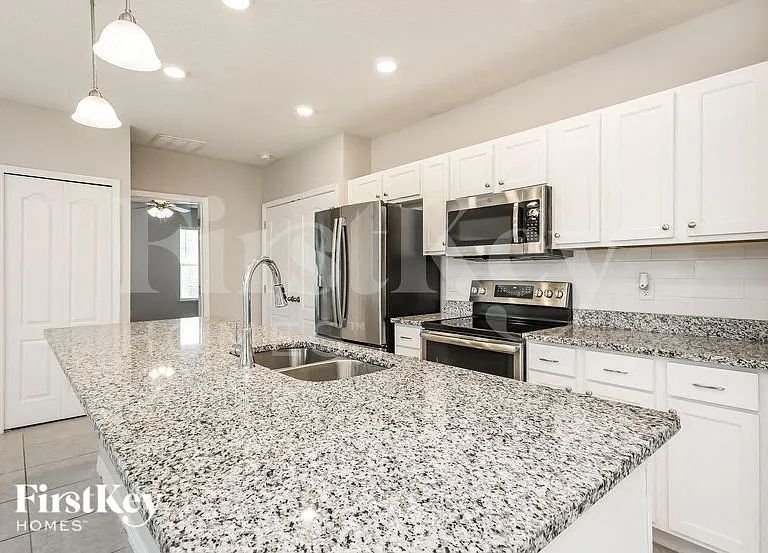 2212 Red Rock Ct — Photo 8