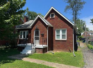 1102 McPherson Ave, Alton, IL 62002