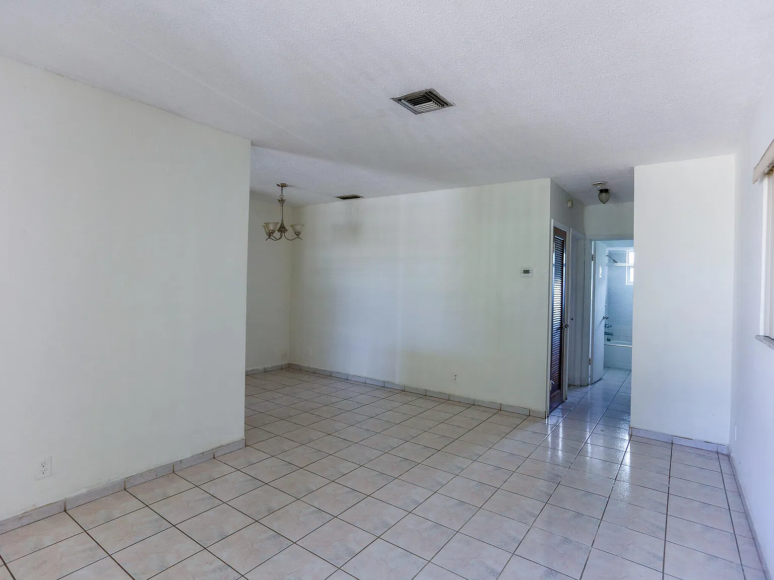 1 bed, 1.0 bath, 4603 sqft, $1,500 — Photo 3